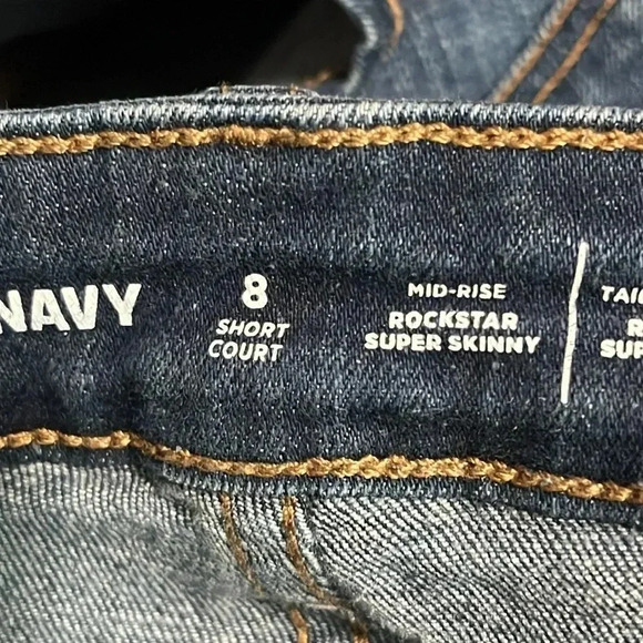 Old Navy Mid Rise Rockstar Super Skinny Short Dark Wash Jeans - Picture 9 of 10